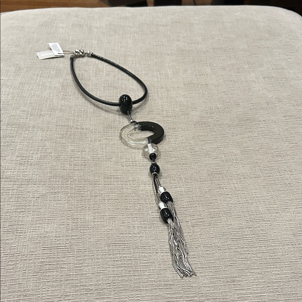 Elegant Chico’s Black and Silver Necklace‎
